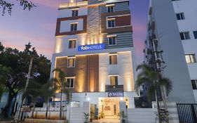 Fabhotel Broholic - Nr Biodiversity Complex, Gachibowli Silpa Gram Craft Village, Hitec City